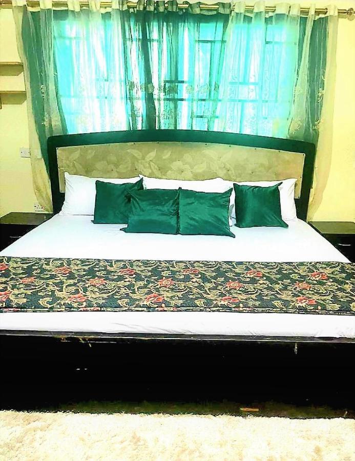 Detouz Lodging Apartamento Acra Exterior foto